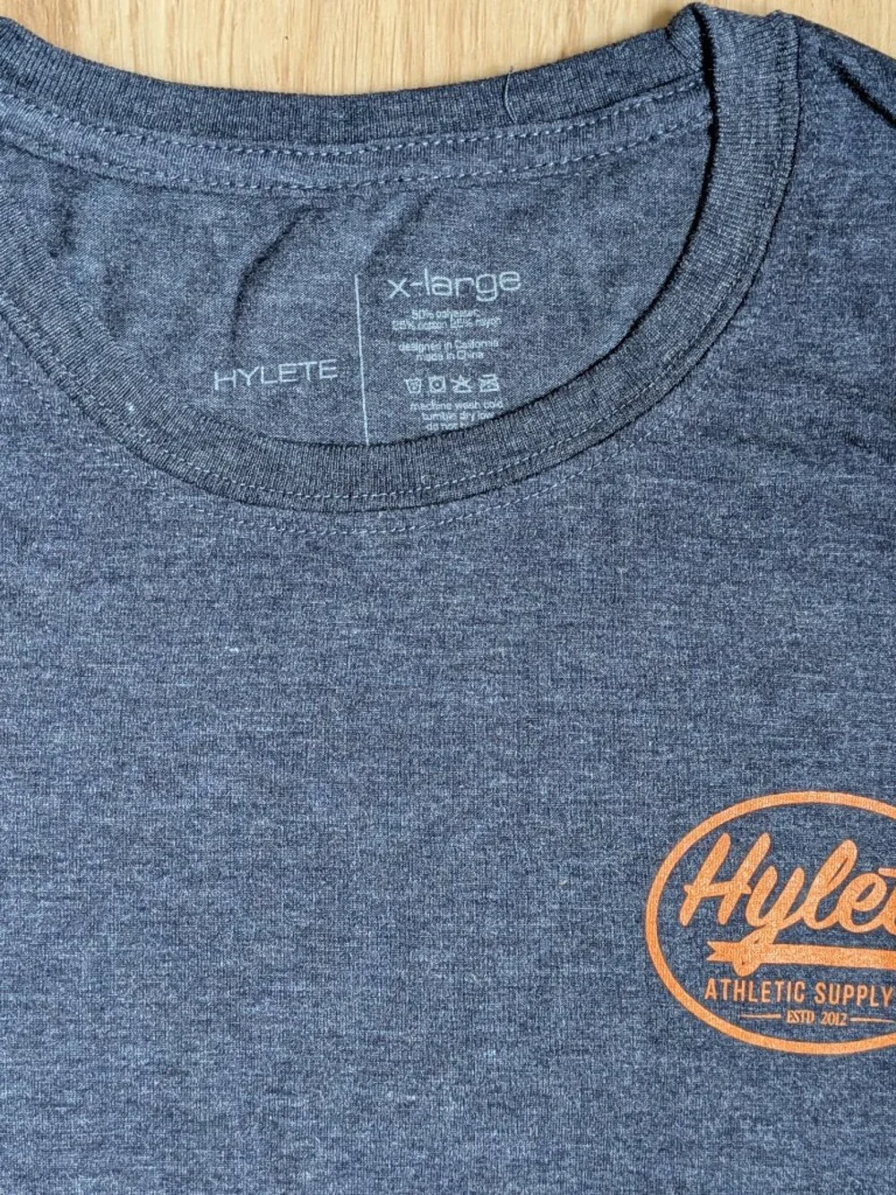NWT Hylete Men's Crewneck Logo T Shirt XL Tri Blend Vintage Navy Orange Athletic - Picture 2 of 6